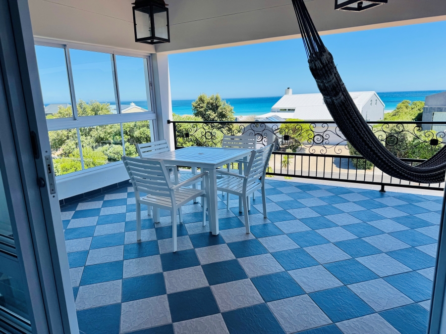 4 Bedroom Property for Sale in Kommetjie Western Cape